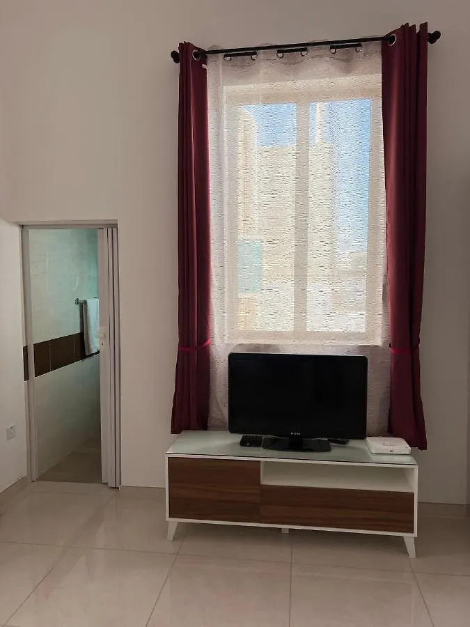 Homestay Room With Private Bathroom Sliema Malta