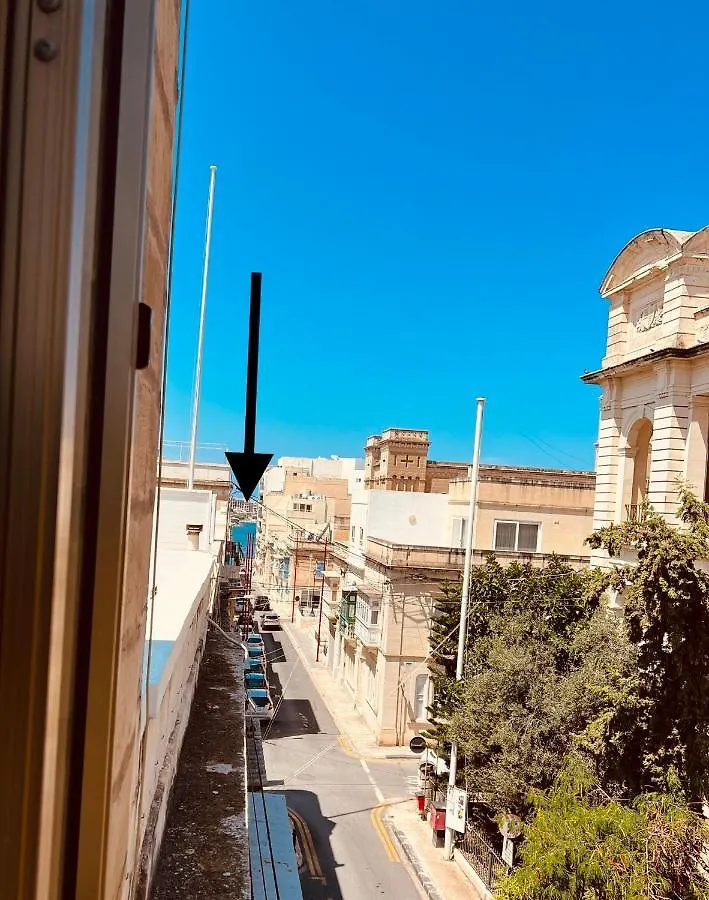 Room With Private Bathroom Sliema Malta